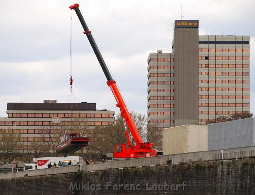 Wartungsarbeiten Rettungsboot Ursula P30.JPG